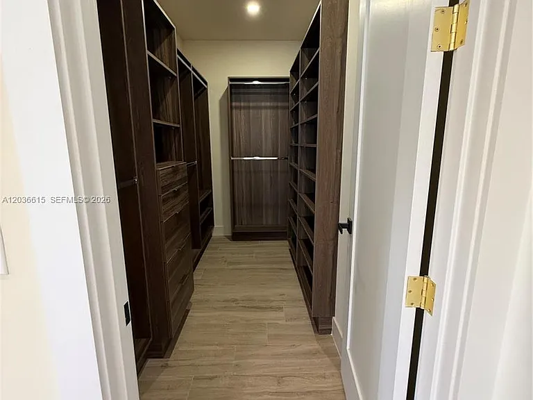 3326 Elizabeth St — Photo 34