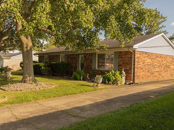 2nd image of 203 Hutchins Dr