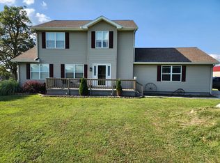 17896 Spruce Dr, Neosho, MO 64850