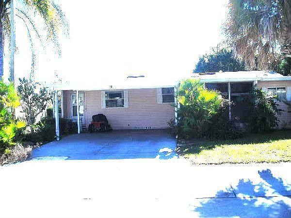 Home for Sale in Auburndale, FL $32,900