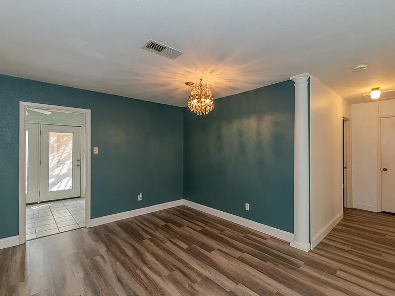 5975 Meadow Way — Photo 4