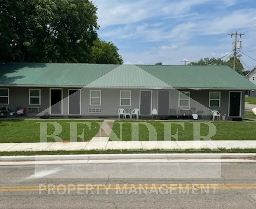 563 Central Ave NE #1-6
