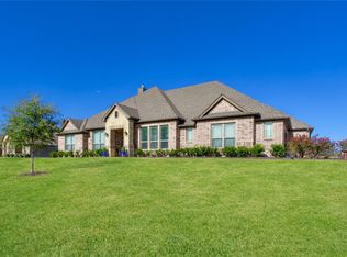 241 Lonesome Valley Rd, Waxahachie, TX 75167
