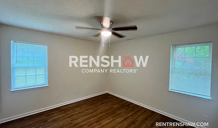 3909 Dante Ave — Photo 17