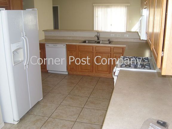 3rd image of 1200 Carnival Ave NW
