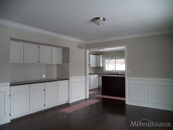 5th image of 4405 Ramsgate Ln
