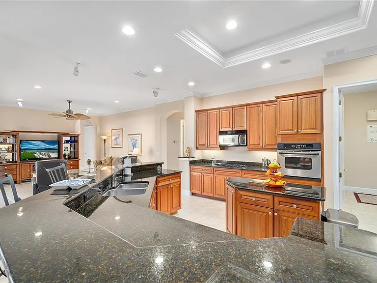 1023 Rainbow Ct — Photo 24