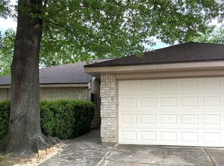 12511 Ravens Mate Dr, Cypress, TX 77429