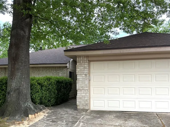 12511 Ravens Mate Dr, Cypress, TX 77429