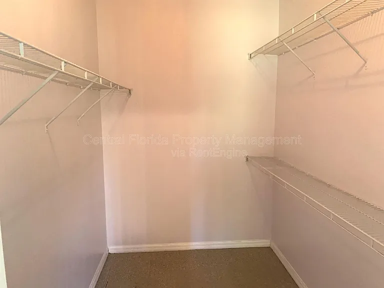 1821 Courtland St — Photo 10