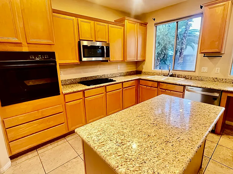 10852 Montasola St — Photo 31