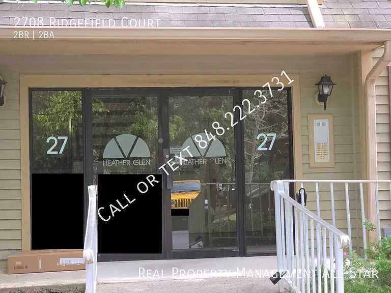 2708 Ridgefield Ct — Photo 3