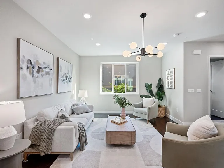 5977 Larkstone Loop — Photo 11