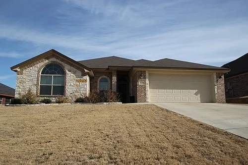 2522 Boxwood Dr Photo 1