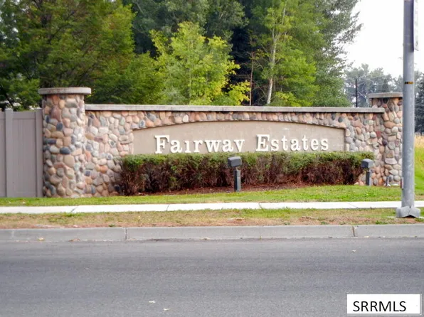 5525 Eaglewood Dr, Idaho Falls, ID 83401