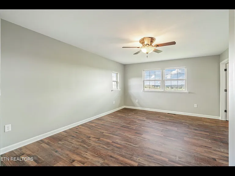308 Lindder Dr — Photo 9
