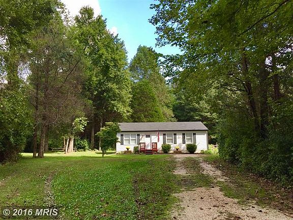2nd image of 7013 Aspen Ln