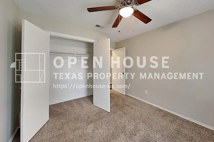 1601 Barclay Dr — Photo 13