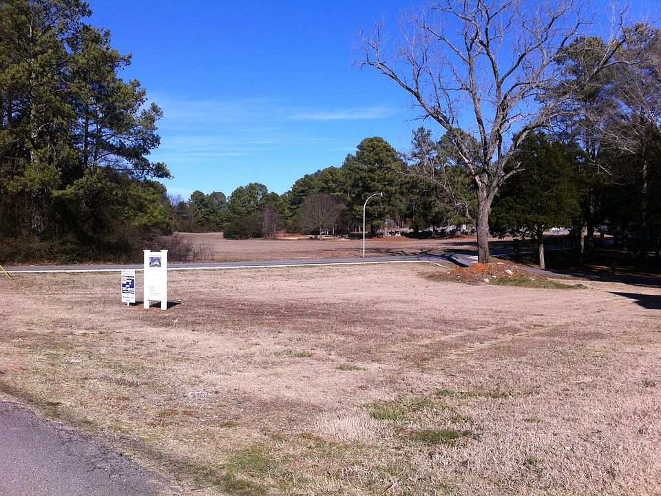 2nd image of 126 Sturdivant St