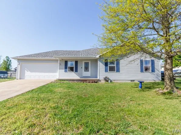 1123 Applelane Dr, Lebanon, MO 65536