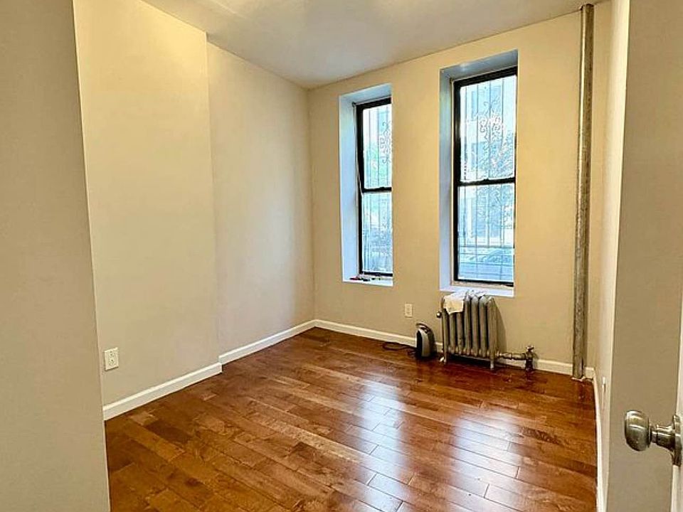 2nd image of 278 W 117th St APT 1A