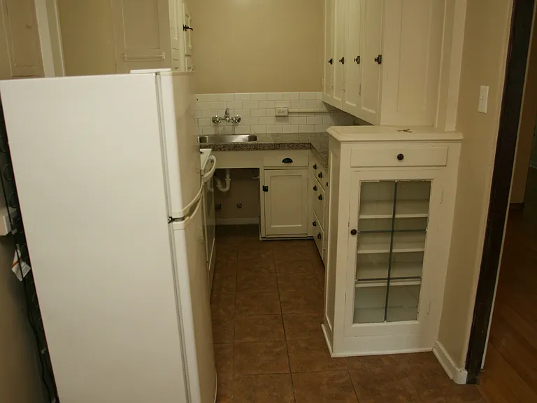 The Blackstone Apartments — Photo 9