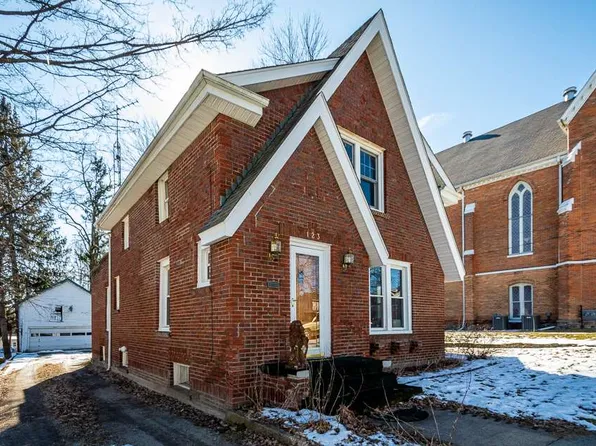 123 Seward St, Hudson, MI 49247