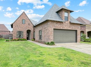 303 Old Cypress Dr, Broussard, LA 70518