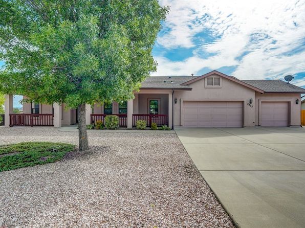 3805 N Cactus Dr
