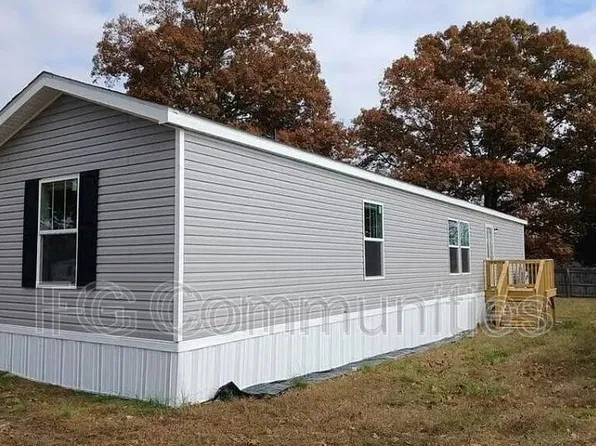 3245 Sutton Ln, Claremont, NC 28610
