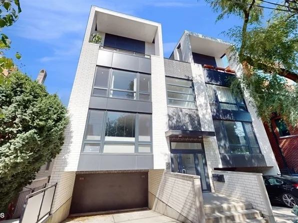 1114 W Chestnut St #2W, Chicago, IL 60642