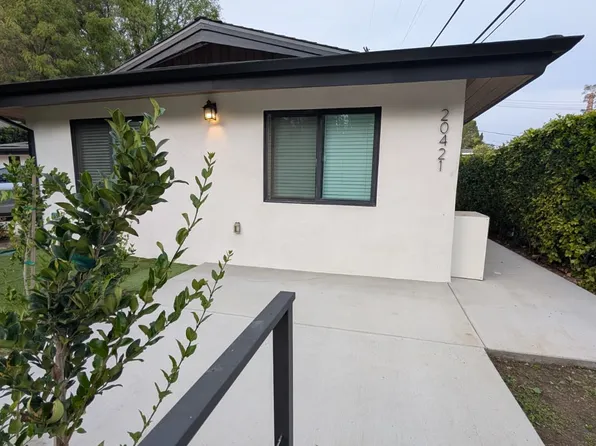 20421 Hatteras St, Woodland Hills, CA 91367