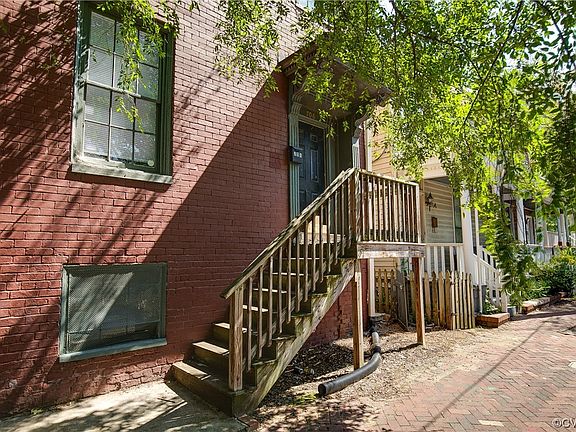 4th image of 706 W Clay St