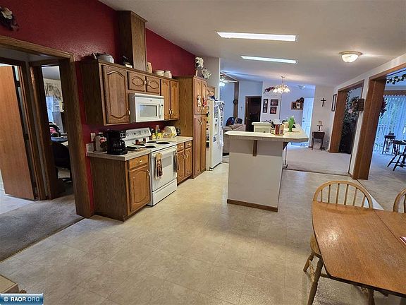 2nd image of 204 Congdon Ave