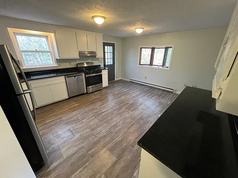 5 Nichols Ave #R — Photo 4