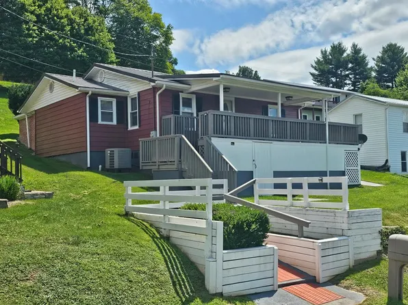 219 Oak St, Richlands, VA 24641