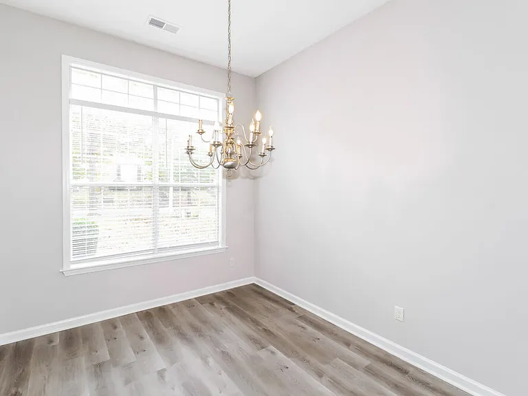 8750 Rogers Park Ave — Photo 7