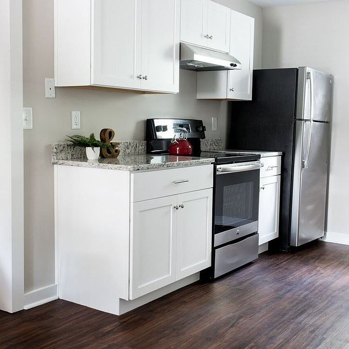 1st image of 1005 Buist Ave #2