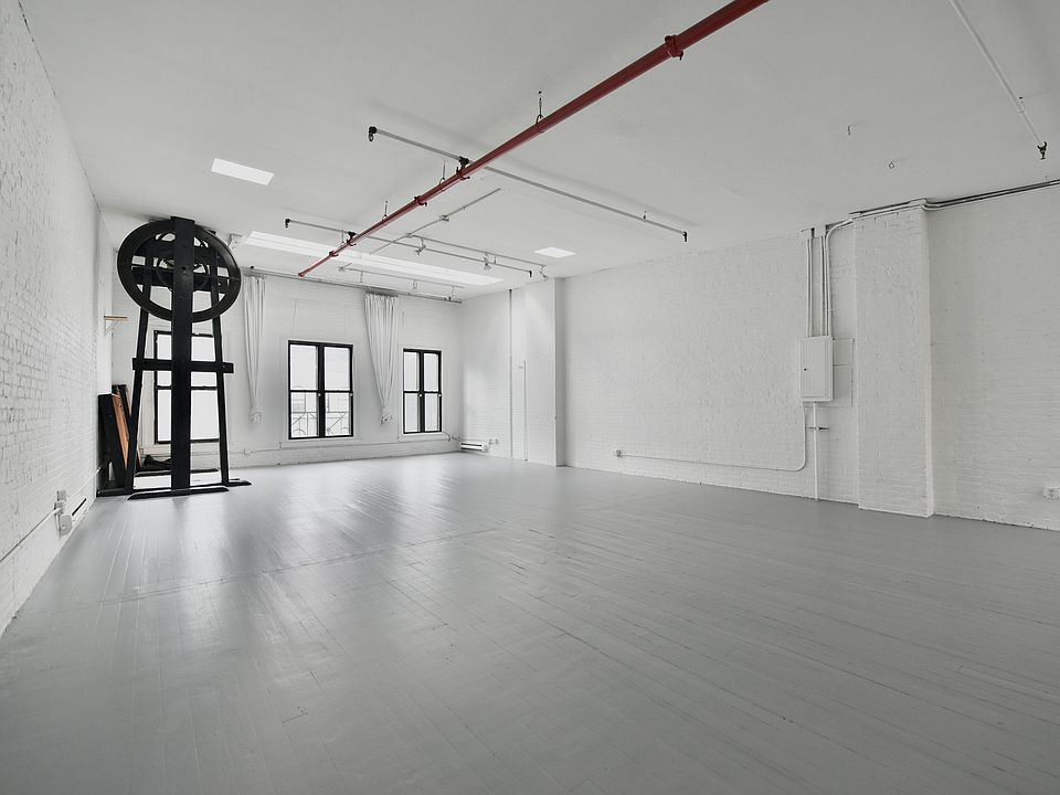 1st image of 255 Canal St Floor 6