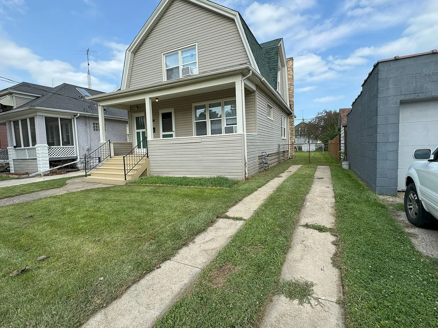 5 bedroom home near Lincoln Park and Uptown — Photo 2