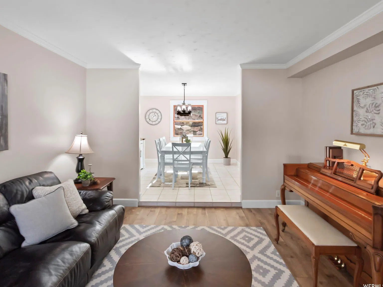 5 bed, 2.5 bath, 2982 sqft, $3,850 — Photo 3