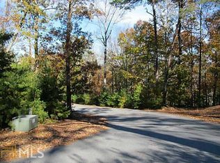 15 Edgewater Dr, Cartersville, GA 30121