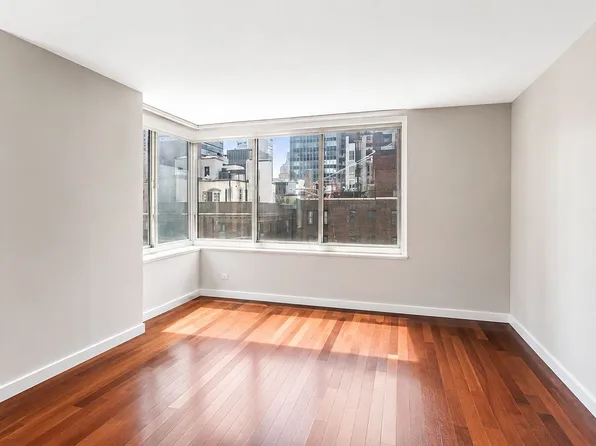 145 E 48th St APT 17F, New York, NY 10017