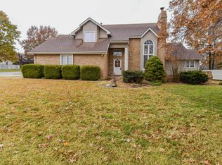 3777 N Delaware Ave, Springfield, MO 65803