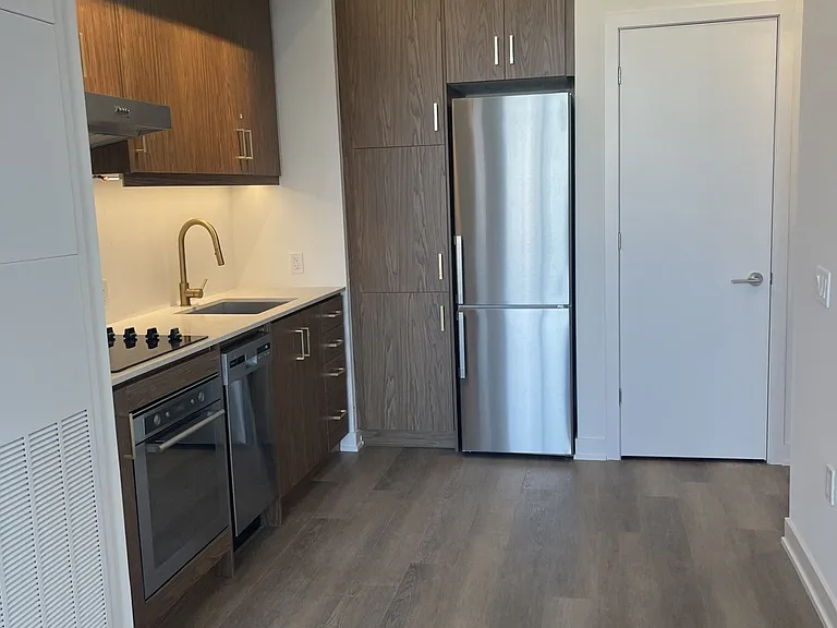 9 Tecumseth St #1215 — Photo 3
