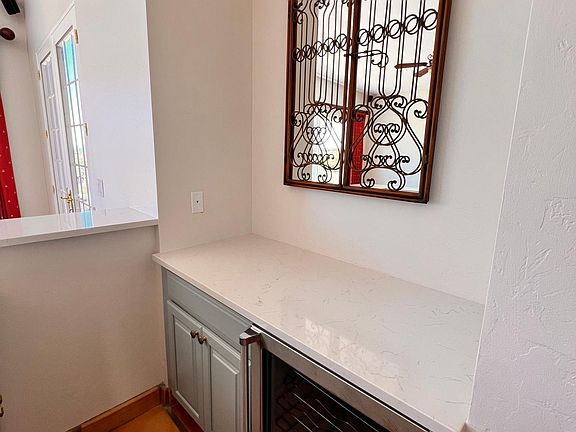 4th image of 6410 N Regal Manor Dr