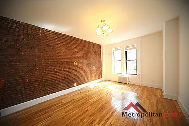 Rented by Metropolitan Realty