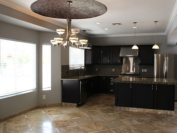 3rd image of 13271 N 73rd Ave