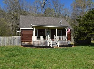 802 Buffalo Bottom Rd, Linden, TN 37096