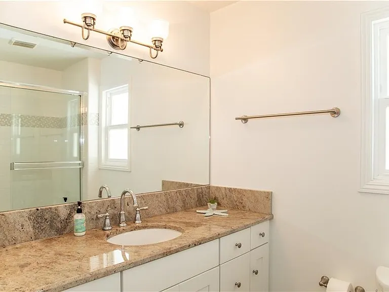 35A Surfside Ave — Photo 16